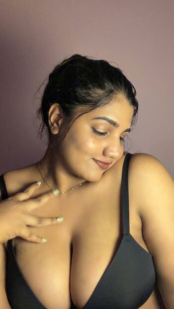 Full leaked Saranya santhosh page private onlyfans photo
