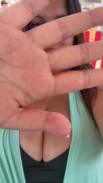 Full leaked Sarettinablue private onlyfans photo