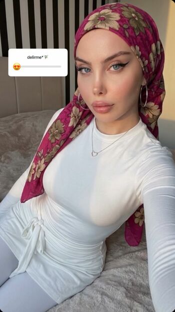 Full leaked Sariikubraa page private onlyfans photo