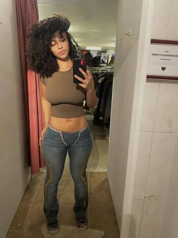 Full leaked Sarina bree page private onlyfans photo