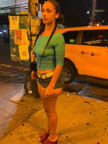 Full leaked Sarina private onlyfans photo