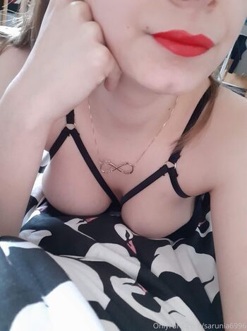 Full leaked Sarunia private onlyfans photo
