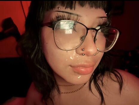 Full leaked Sarynthia private onlyfans photo