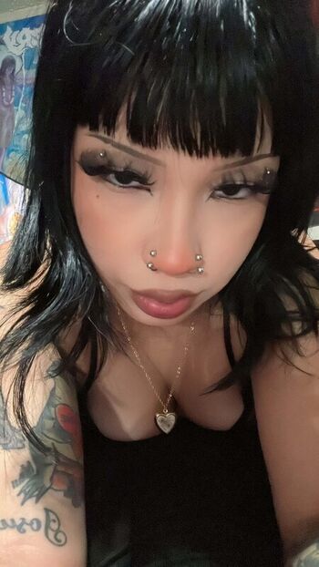 Full leaked Sarynthia private onlyfans photo