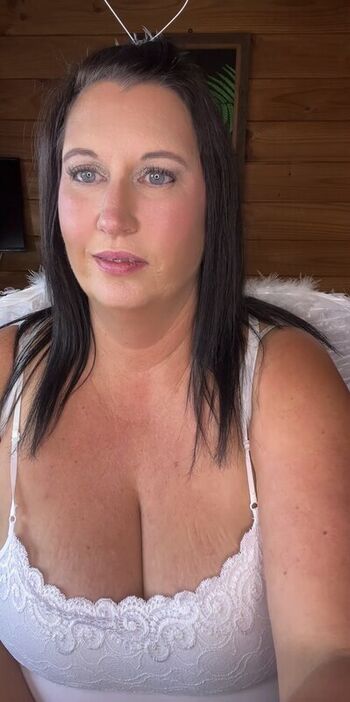 Full leaked Sassymumma private onlyfans photo