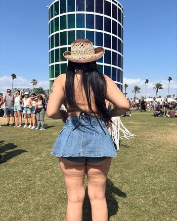 Full leaked Saucyysuzzy page private onlyfans photo