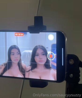 Full leaked Saucyysuzzy private onlyfans photo