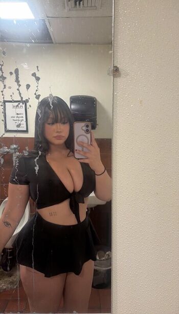 Full leaked Saucyysuzzy page private onlyfans photo