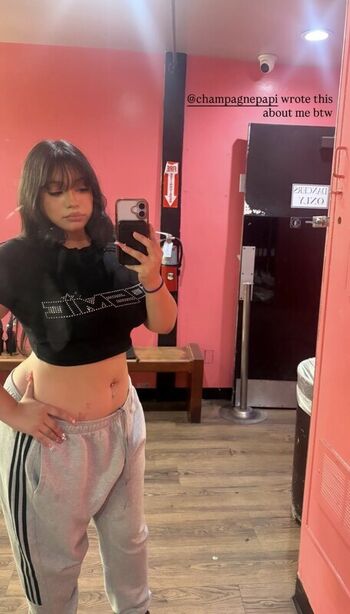 Full leaked Saucyysuzzy page private onlyfans photo