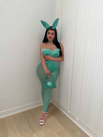 Full leaked Savala tee page private onlyfans photo