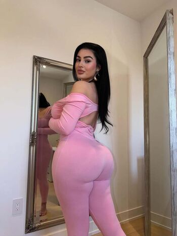 Full leaked Savala tee page private onlyfans photo