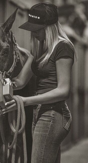 Full leaked Savana keune page private onlyfans photo