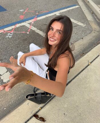 Full leaked Savannah demers page private onlyfans photo