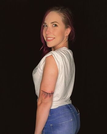 Full leaked Savannahlow private onlyfans photo