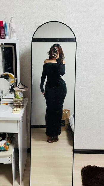 Full leaked Saw htar hnin private onlyfans photo