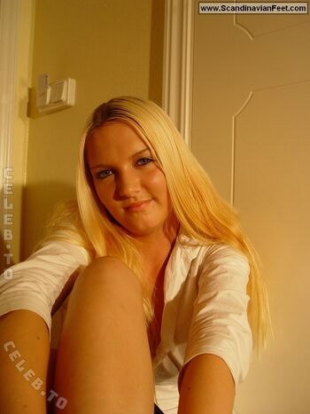 Full leaked Scandinavian feet page private onlyfans photo
