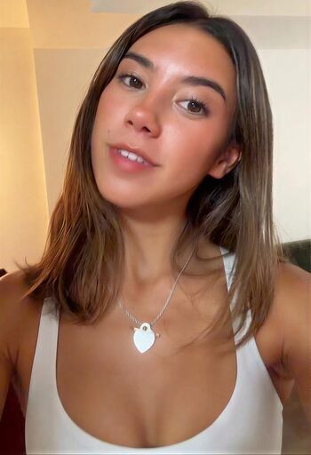 Scarlet Estevez