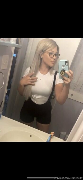 Full leaked Scarlette james private onlyfans photo