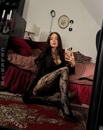 Full leaked Scarlettzofi private onlyfans photo