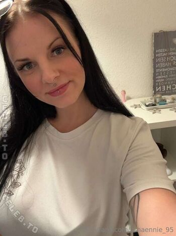 Full leaked Schaennie  page private onlyfans photo