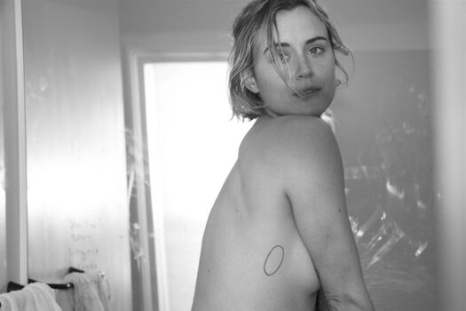 Full leaked Schilling private onlyfans photo