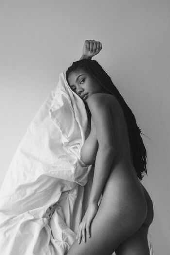 Full leaked Schwiftylove private onlyfans photo