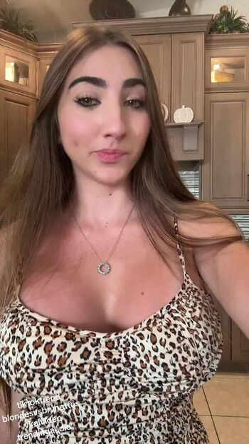 Full leaked Schylar vixen private onlyfans photo