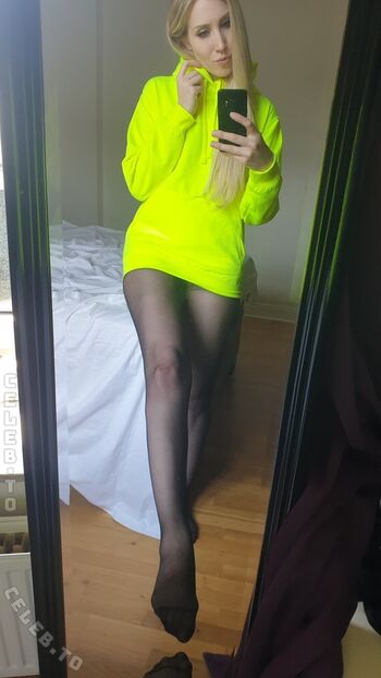 Full leaked Scoopcake private onlyfans photo