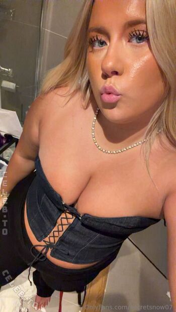 Full leaked Secret snowflake private onlyfans photo