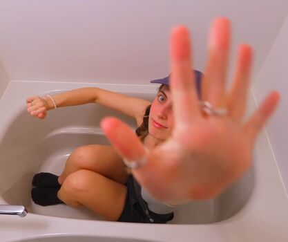 Full leaked Seerasan private onlyfans photo