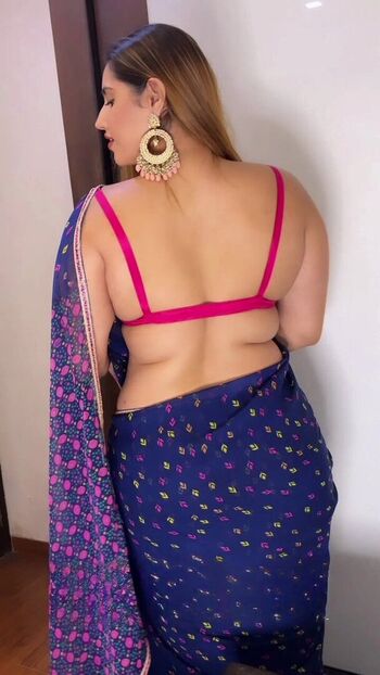 Full leaked Seeratluggani private onlyfans photo