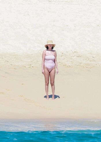 Full leaked Selena gomez  page private onlyfans photo