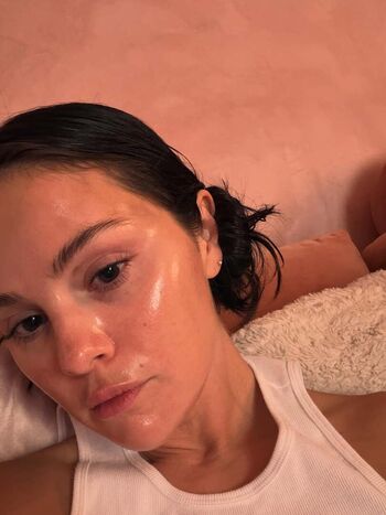 Full leaked Selena gomez  page private onlyfans photo