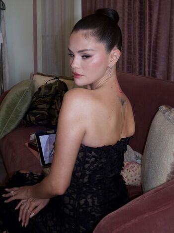 Full leaked Selena gomez page private onlyfans photo