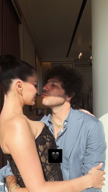 Full leaked Selena gomez page private onlyfans photo