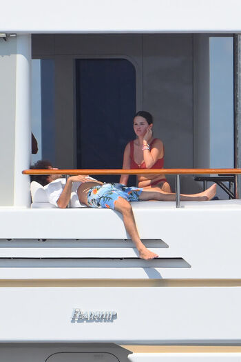 Full leaked Selena gomez  page private onlyfans photo