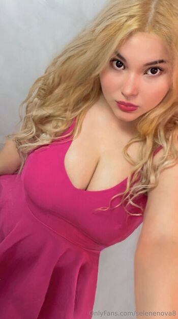 Full leaked Selenenova page private onlyfans photo
