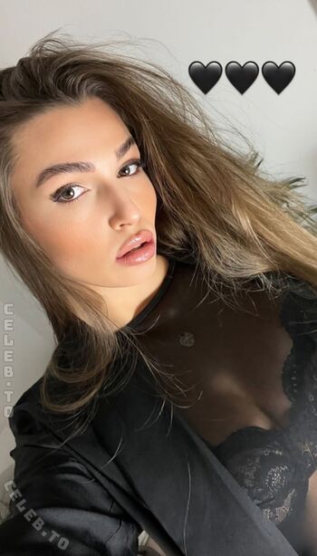 Full leaked Selilavie private onlyfans photo