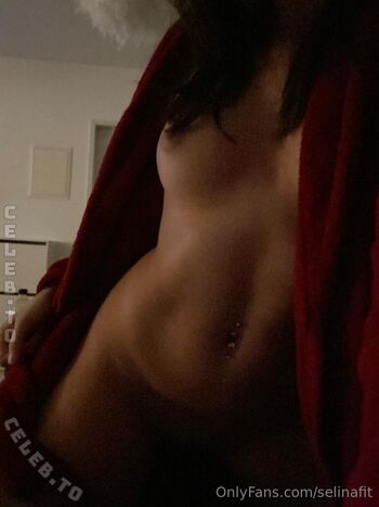 Full leaked Selinafit private onlyfans photo