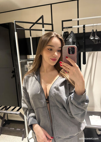 Full leaked Selti private onlyfans photo