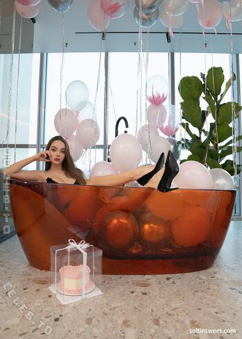 Full leaked Seltinofficial page private onlyfans photo