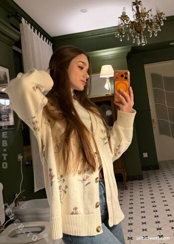 Full leaked Seltinofficial page private onlyfans photo