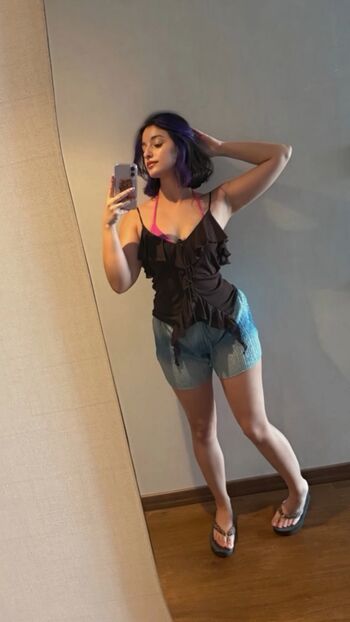 Full leaked Senadeska private onlyfans photo