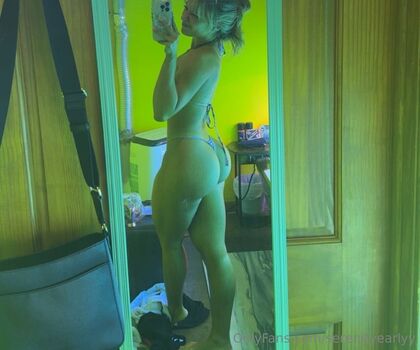 Full leaked Serenity early  page private onlyfans photo