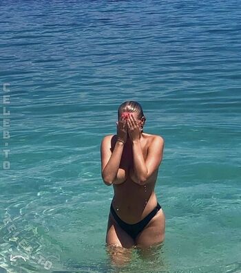 Full leaked Serineandersen page private onlyfans photo