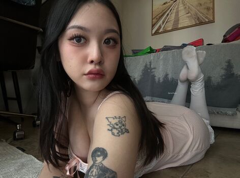 Full leaked Serveyuzu private onlyfans photo