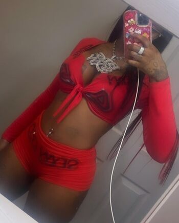 Sexxy Red