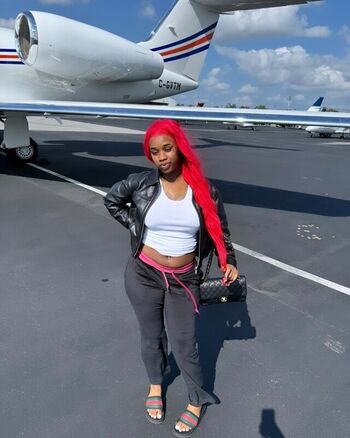 Full leaked Sexxy red  page private onlyfans photo