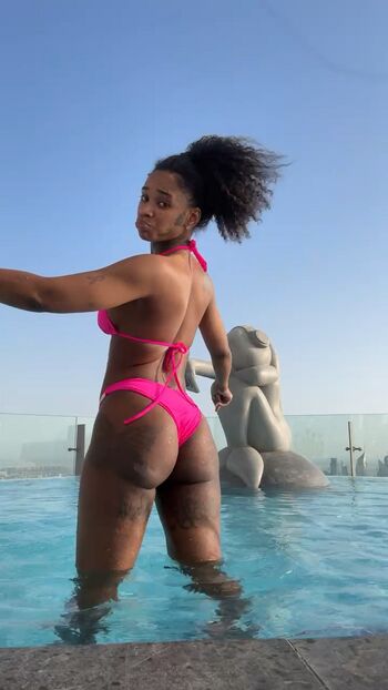 Full leaked Sexxy red private onlyfans photo