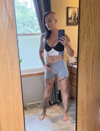 Sexy Workout Babe